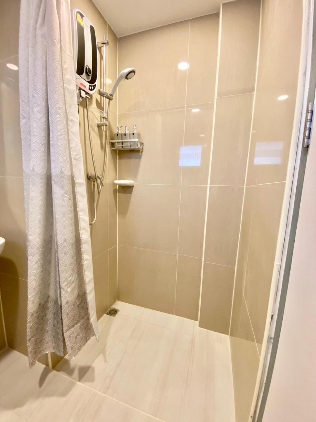 Sasimanta Hotell Kamala Beach Exteriör bild