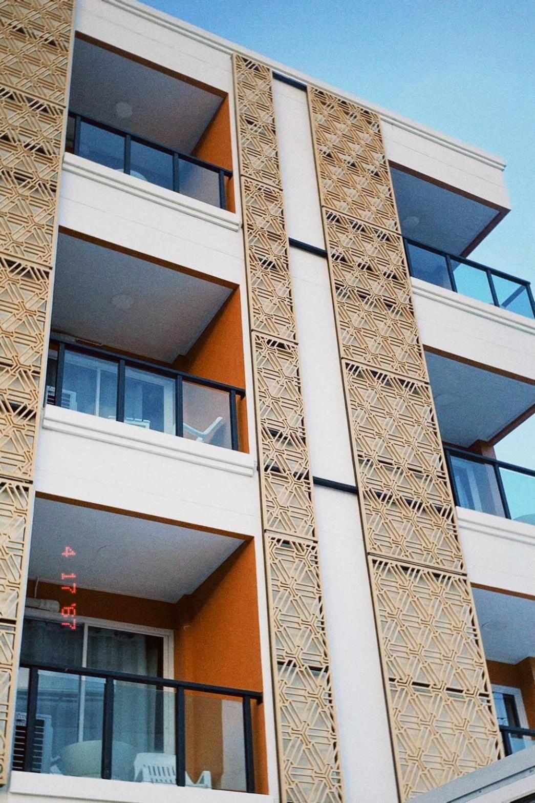 Sasimanta Hotell Kamala Beach Exteriör bild
